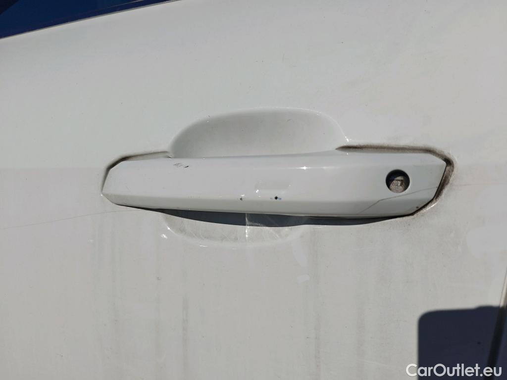  Audi  A4 AUDI  / 2019 / 5P / familiar Avant Advanced 30 TDI 100kW S tronic #54