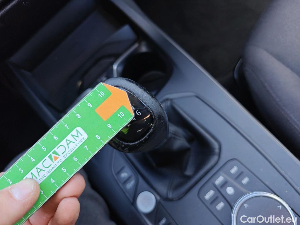  Bmw  Serie 1 BMW  / 2019 / 5P / berlina con portón 116d #33