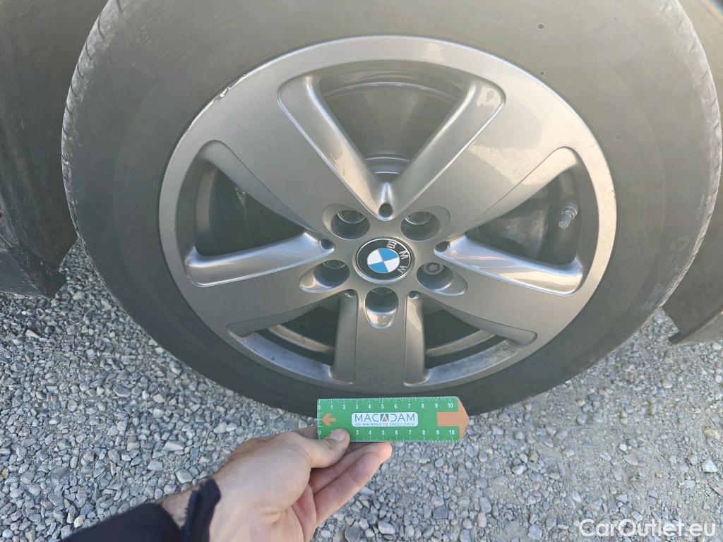  Bmw  Serie 1 BMW  / 2019 / 5P / berlina con portón 116d #46