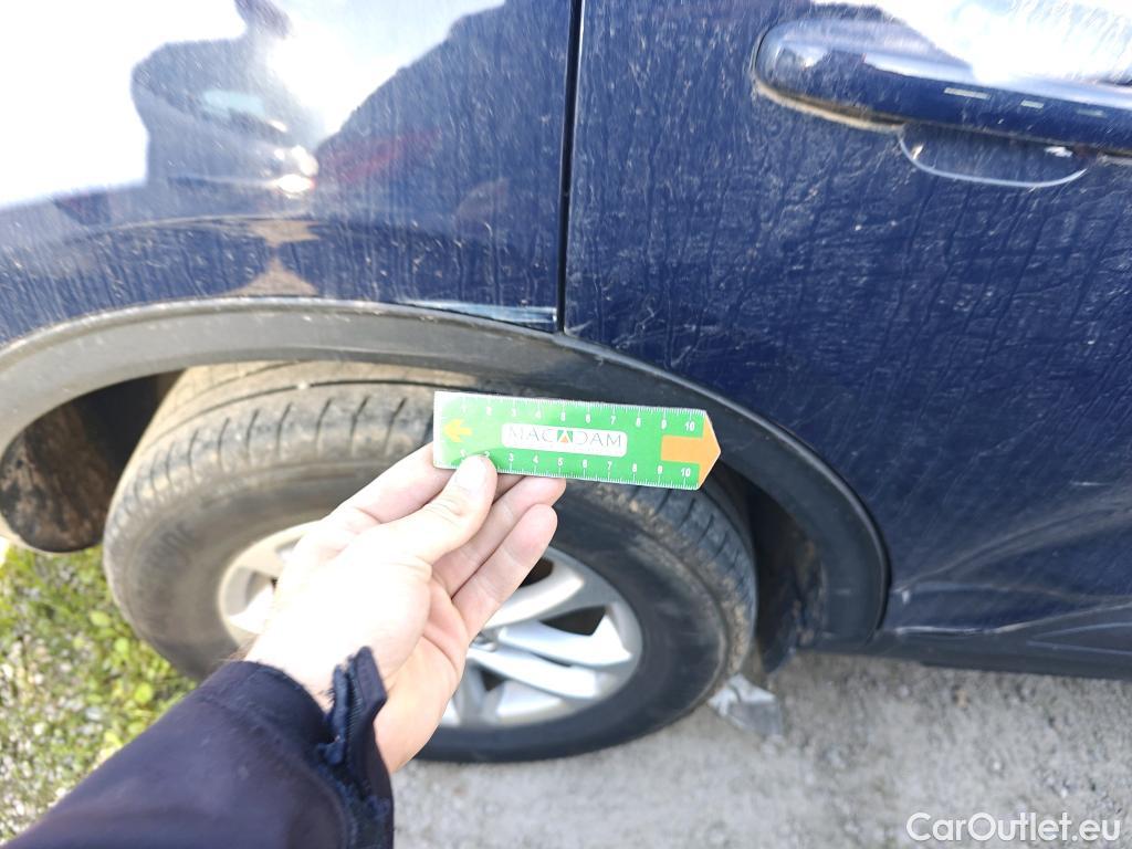  Ford  Kuga FORD  / 2019 / 5P / todoterreno Titanium 2.5 Duratec FHEV 140kW Auto #28