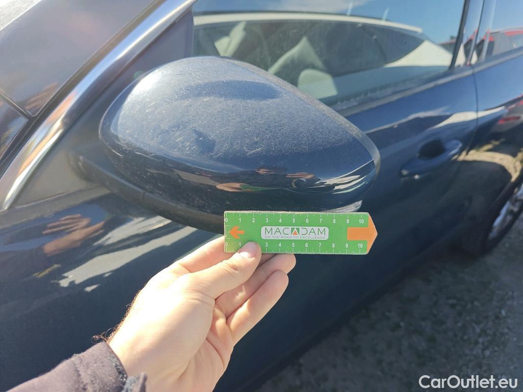  Ford  Kuga FORD  / 2019 / 5P / todoterreno Titanium 2.5 Duratec FHEV 140kW Auto #39