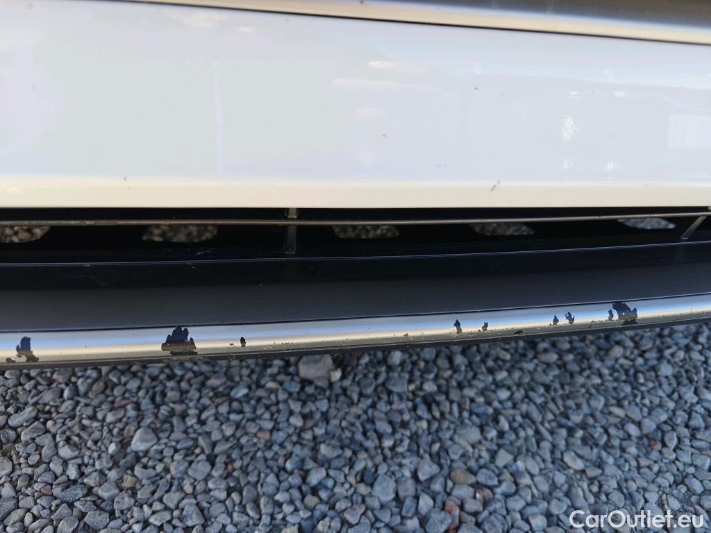  Hyundai   Ioniq HYUNDAI / 2019 / 5P / berlina con portón 1.6 GDI HEV Tecno DCT #20