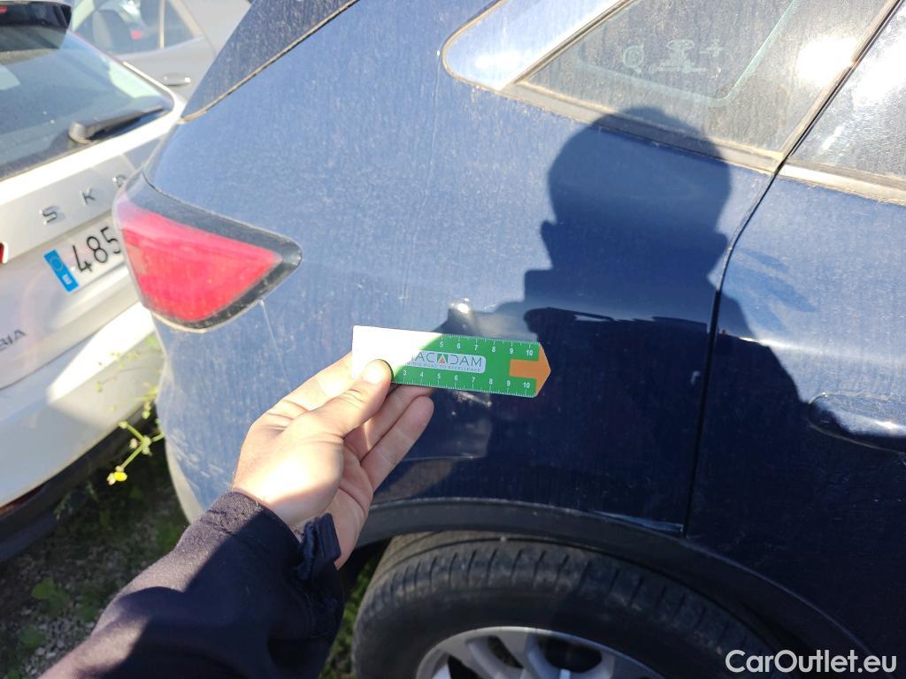  Ford  Kuga FORD  / 2019 / 5P / todoterreno Titanium 2.5 Duratec FHEV 140kW Auto #8