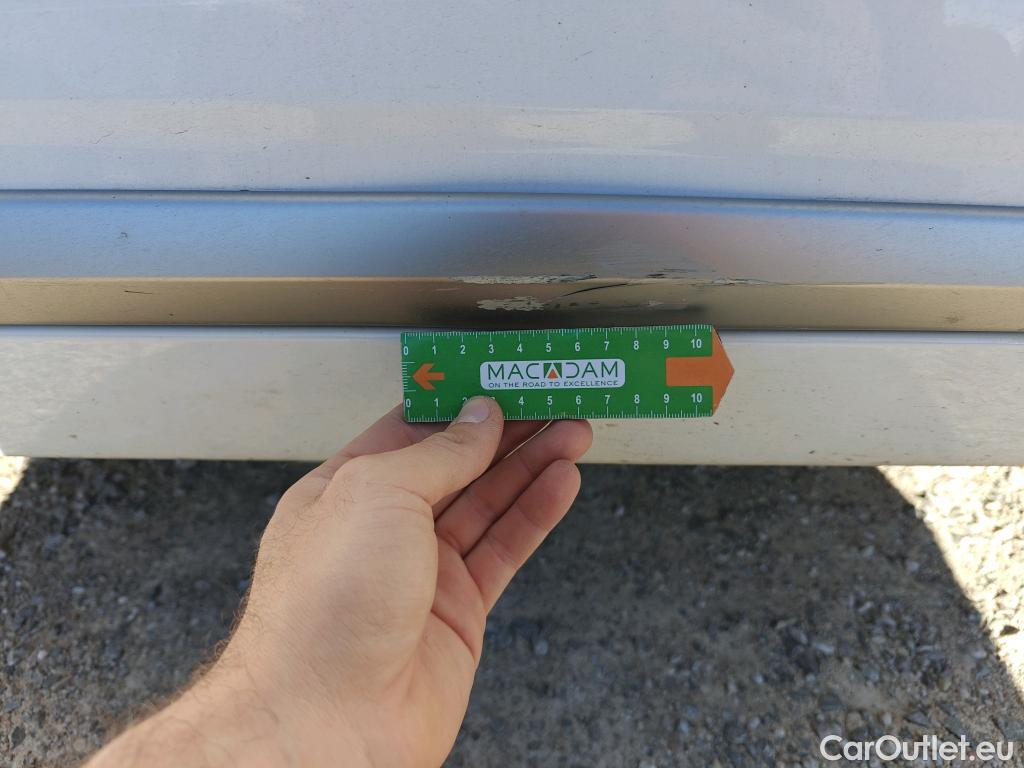  Hyundai   Ioniq HYUNDAI / 2019 / 5P / berlina con portón 1.6 GDI HEV Tecno DCT #57