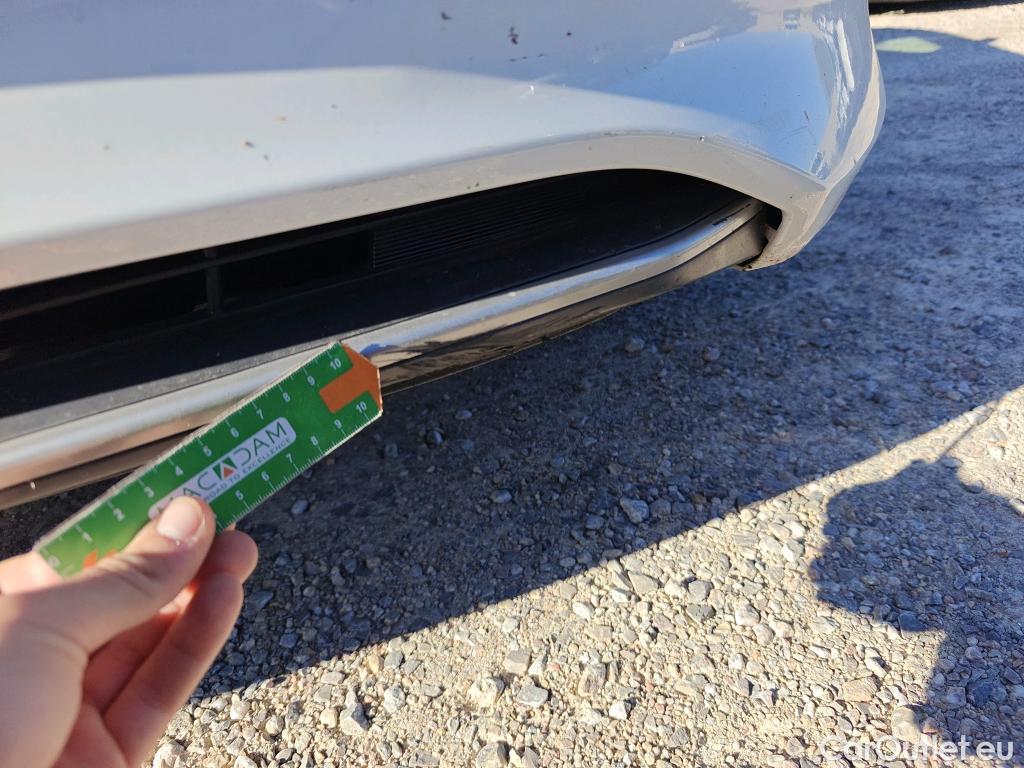  Hyundai   Ioniq HYUNDAI / 2019 / 5P / berlina con portón 1.6 GDI HEV Tecno DCT #38