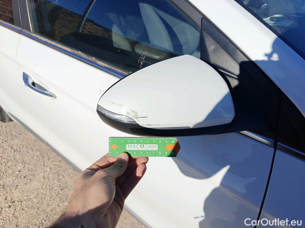  Hyundai   Ioniq HYUNDAI / 2019 / 5P / berlina con portón 1.6 GDI HEV Tecno DCT #58