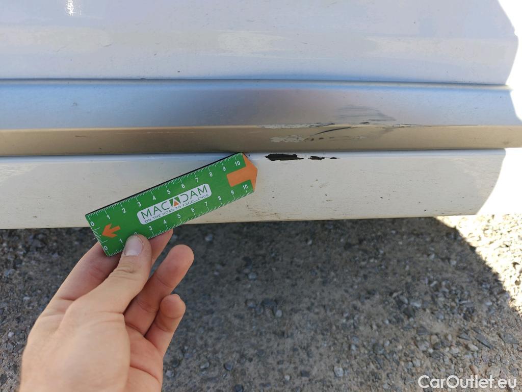  Hyundai   Ioniq HYUNDAI / 2019 / 5P / berlina con portón 1.6 GDI HEV Tecno DCT #35