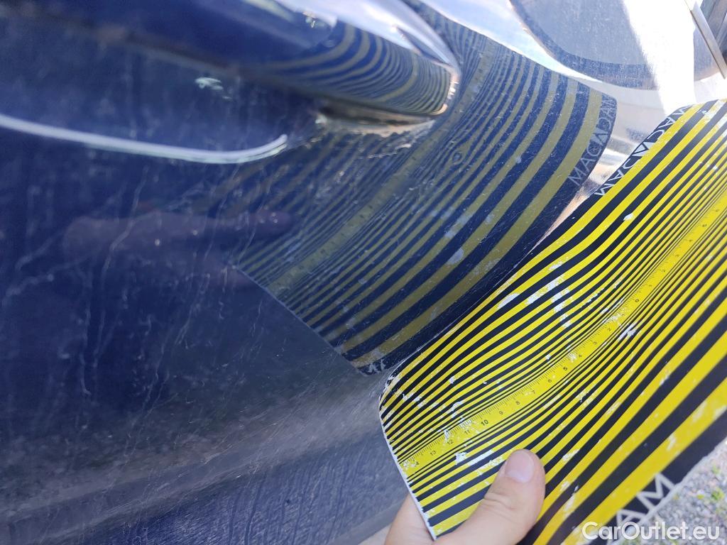  Ford  Kuga FORD  / 2019 / 5P / todoterreno Titanium 2.5 Duratec FHEV 140kW Auto #44