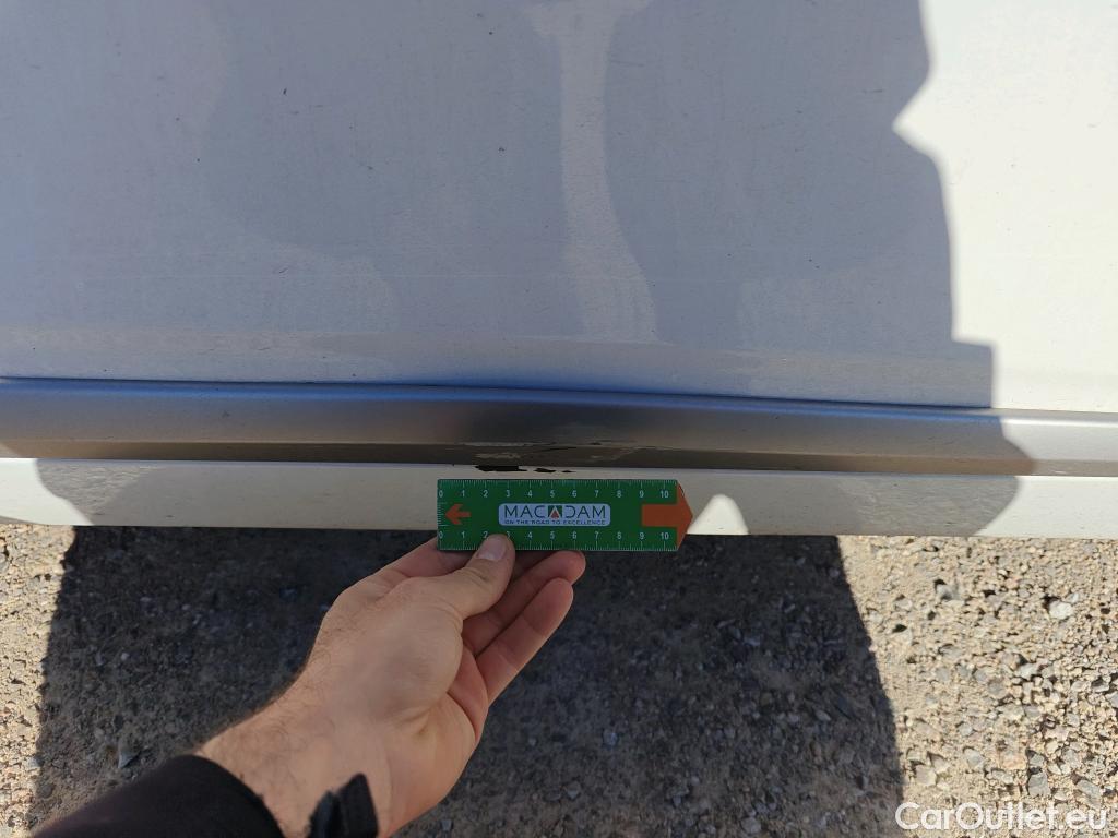  Hyundai   Ioniq HYUNDAI / 2019 / 5P / berlina con portón 1.6 GDI HEV Tecno DCT #56