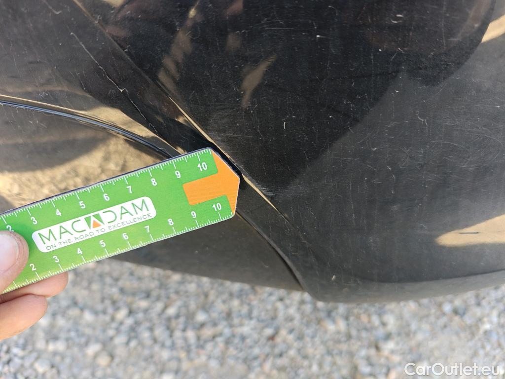  Bmw  Serie 1 BMW  / 2019 / 5P / berlina con portón 116d #16