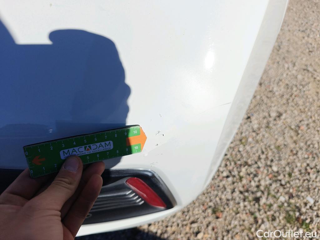  Hyundai   Ioniq HYUNDAI / 2019 / 5P / berlina con portón 1.6 GDI HEV Tecno DCT #34