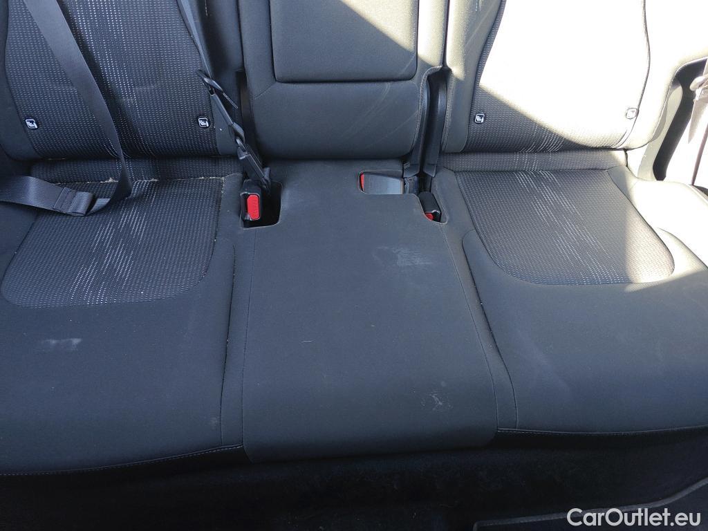  KIA  Sportage KIA  / 2022 / 5P / todoterreno 1.6 T-GDi 110kW (150CV) Drive 4x2 #12