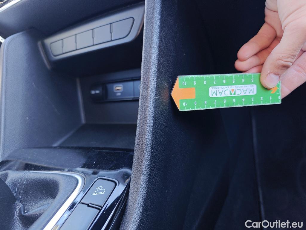  KIA  Sportage KIA  / 2022 / 5P / todoterreno 1.6 T-GDi 110kW (150CV) Drive 4x2 #10