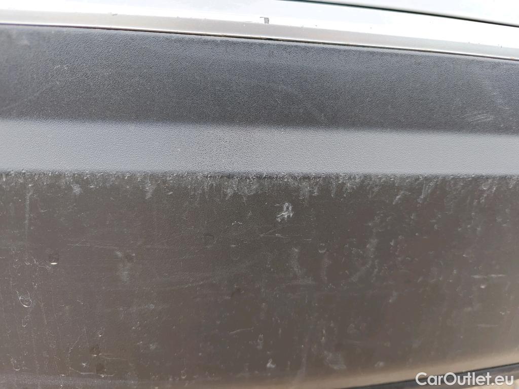  Peugeot  2008 PEUGEOT  / 2019 / 5P / todoterreno Active BlueHDI 81kW (110CV) #58