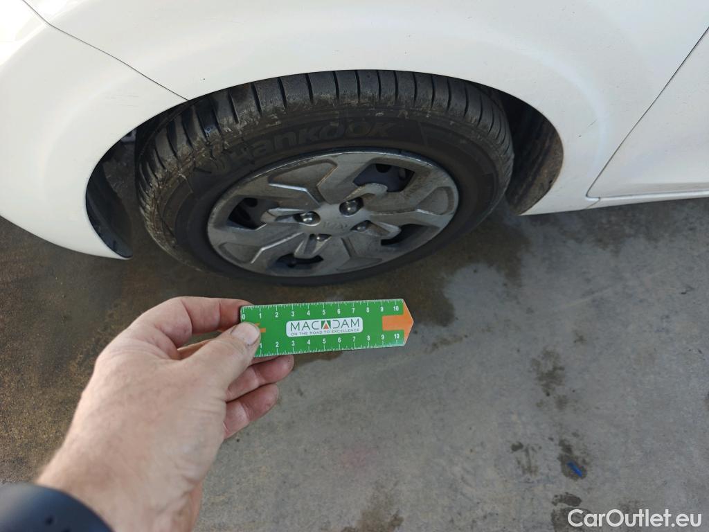  KIA  Picanto KIA  / 2017 / 5P / berlina con portón 1.0 CVVT 49kW (67CV) Concept #15