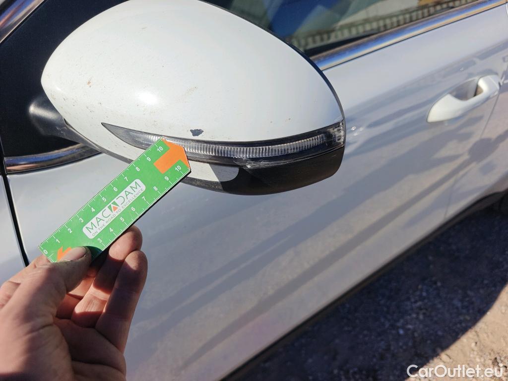  KIA  Sportage KIA  / 2018 / 5P / todoterreno 1.6 MHEV Concept 85kW (115CV) 4x2 #36