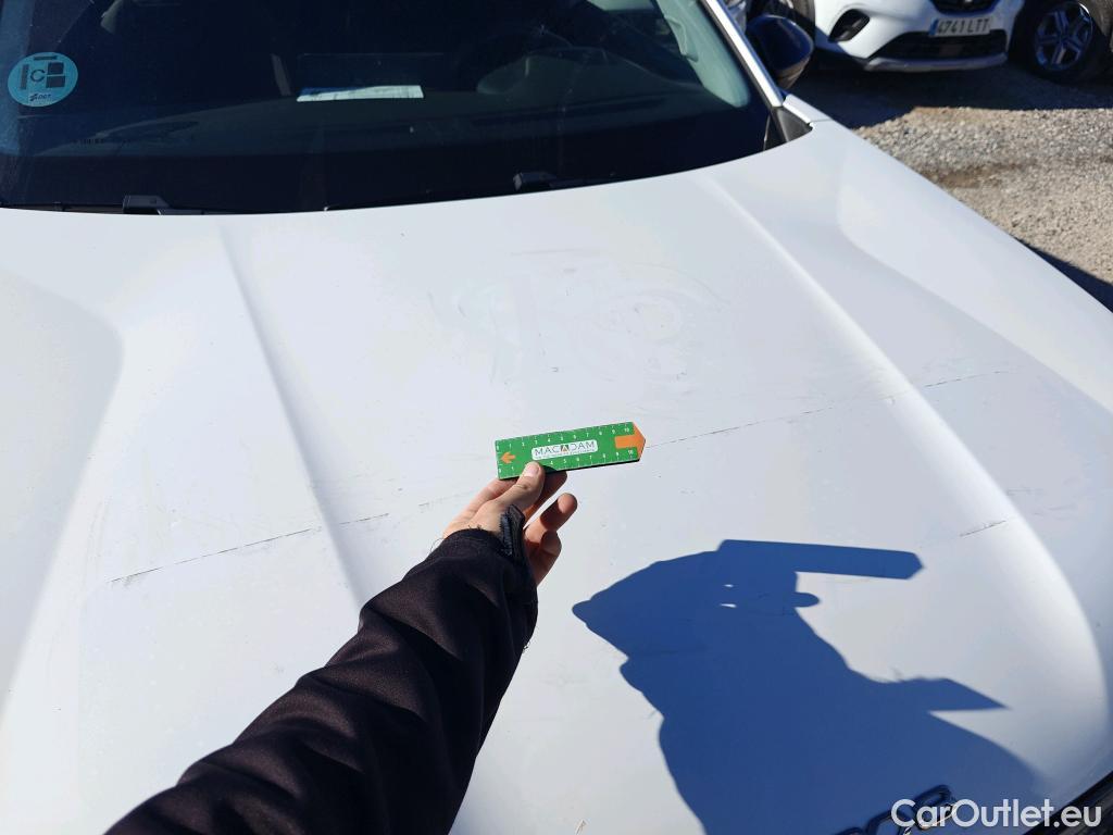  Peugeot  2008 PEUGEOT  / 2019 / 5P / todoterreno Active Puretech 100 S&S BVM6 #11