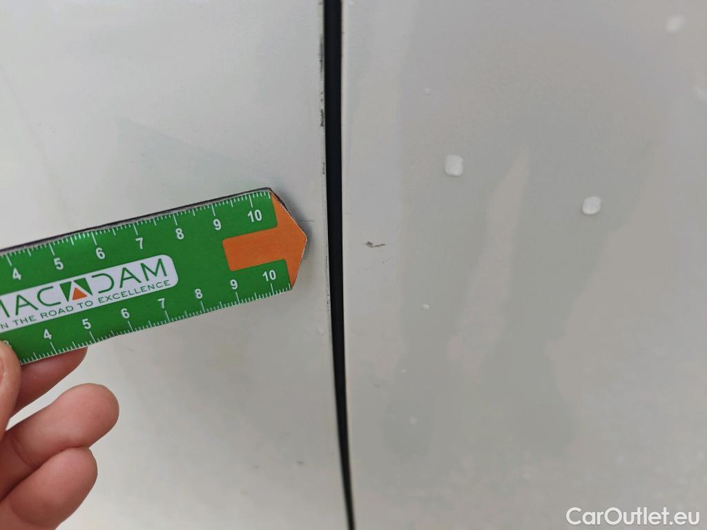  Peugeot  2008 PEUGEOT  / 2019 / 5P / todoterreno Active Pack Puretech 100 S&S BVM6 #15