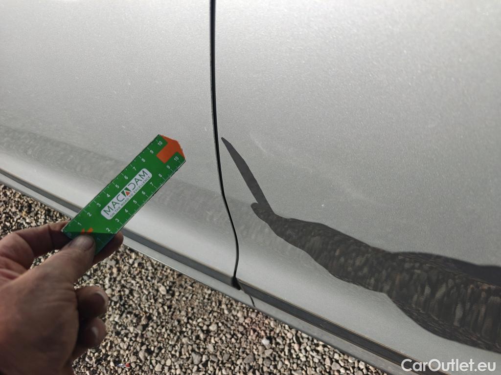  KIA  Niro KIA  / 2019 / 5P / crossover 1.6 GDi HEV 104kW (141CV) Drive #6