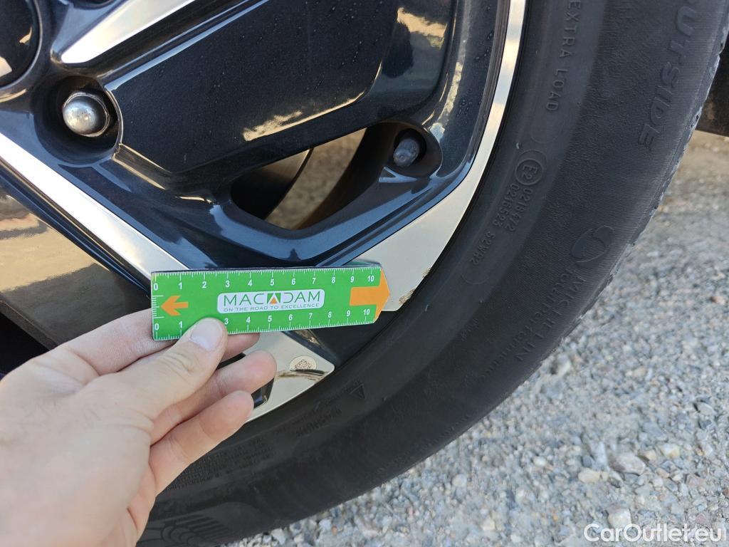  KIA  Sportage KIA  / 2022 / 5P / todoterreno 1.6 T-GDi 110kW (150CV) Drive 4x2 #38