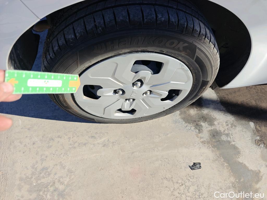  KIA  Picanto KIA  / 2017 / 5P / berlina con portón 1.0 CVVT 49kW (67CV) Concept #18