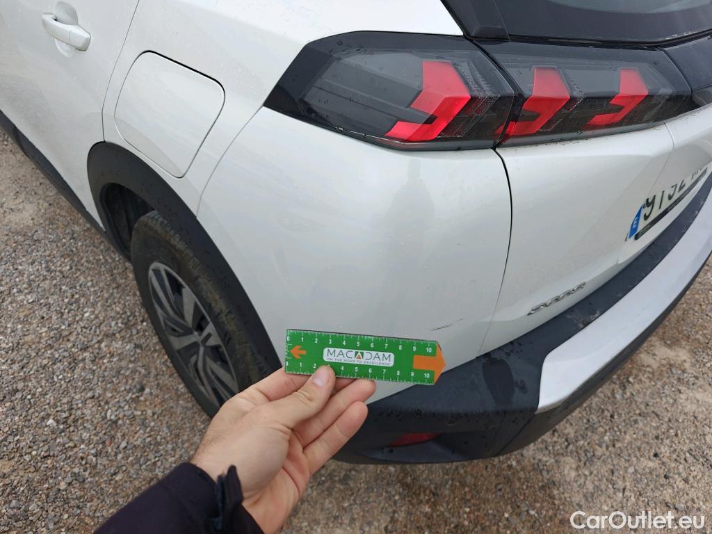  Peugeot  2008 PEUGEOT  / 2019 / 5P / todoterreno Active Pack Puretech 100 S&S BVM6 #36