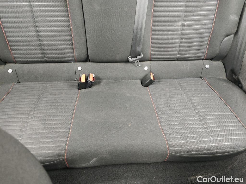  Peugeot  2008 PEUGEOT  / 2019 / 5P / todoterreno Active BlueHDI 81kW (110CV) #13