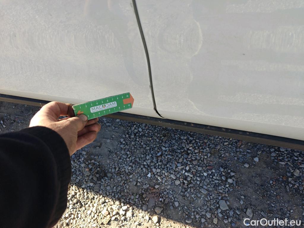  KIA  Sportage KIA  / 2018 / 5P / todoterreno 1.6 MHEV Concept 85kW (115CV) 4x2 #4