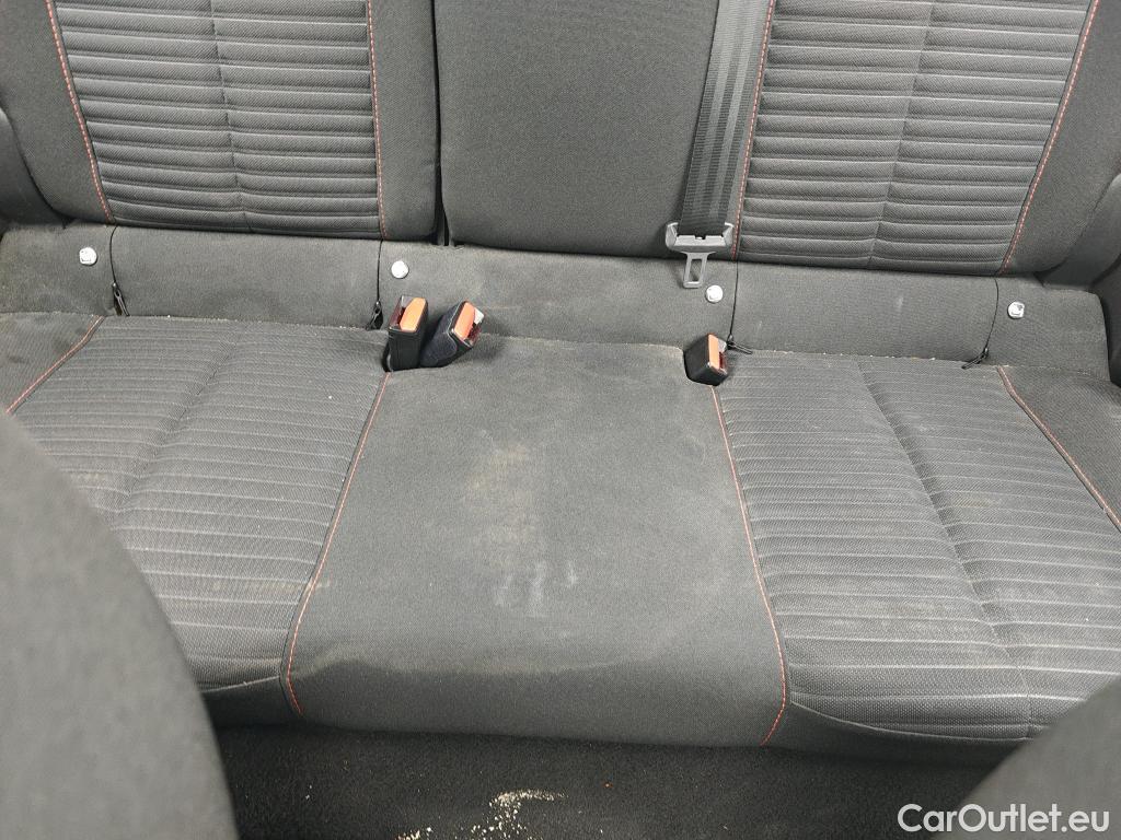  Peugeot  2008 PEUGEOT  / 2019 / 5P / todoterreno Active Pack Puretech 100 S&S BVM6 #10