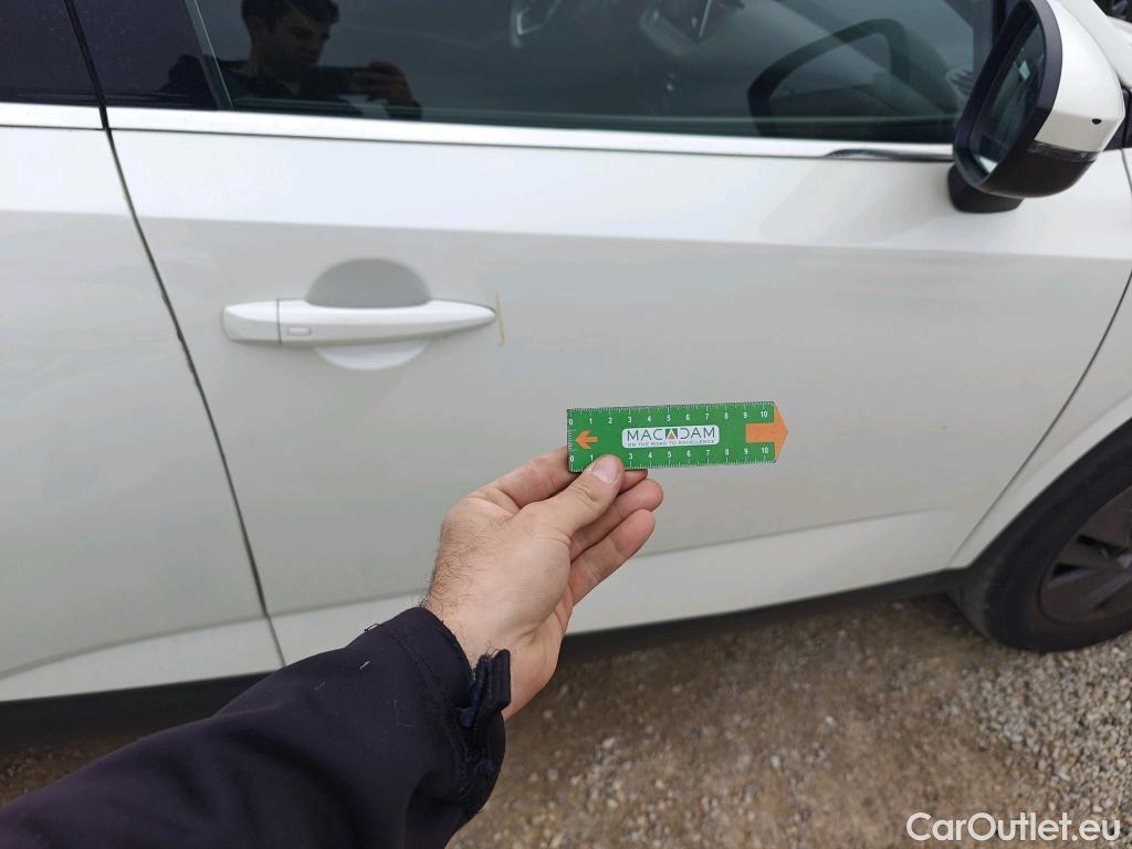  Nissan  Qashqai NISSAN  / 2021 / 5P / todoterreno DIG-T 116kW (158CV) mHEV Xtronic Acenta (AC2) #32