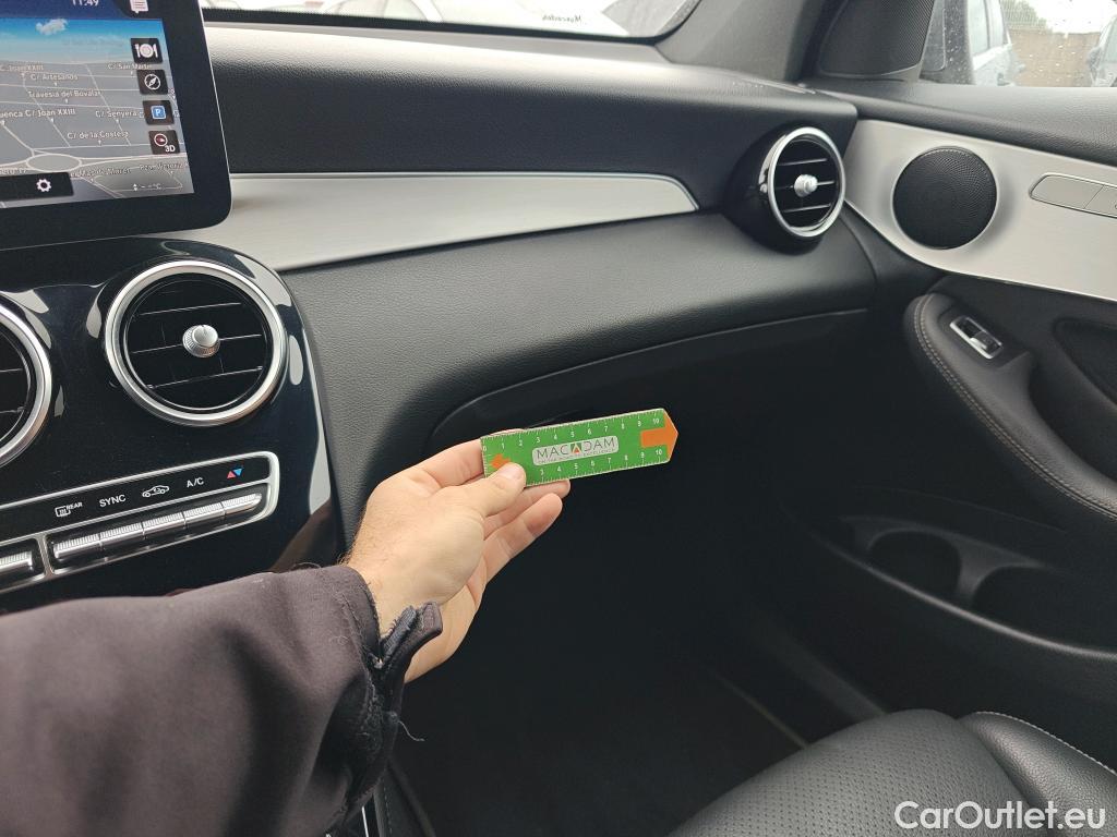  Mercedes  G-Klasee MERCEDES-BENZ GLC Coupé / 2019 / 5P / coupé GLC 220 d 4MATIC #3