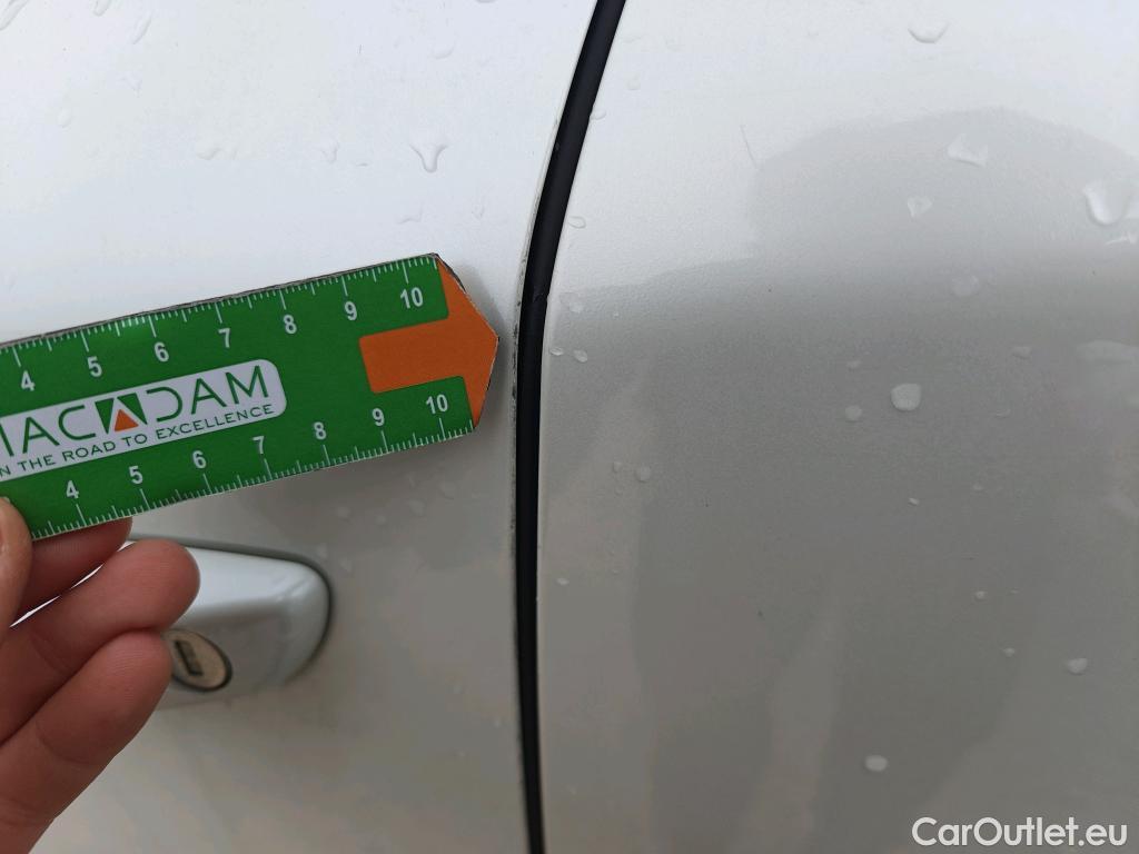  Peugeot  2008 PEUGEOT  / 2019 / 5P / todoterreno Active Pack Puretech 100 S&S BVM6 #14