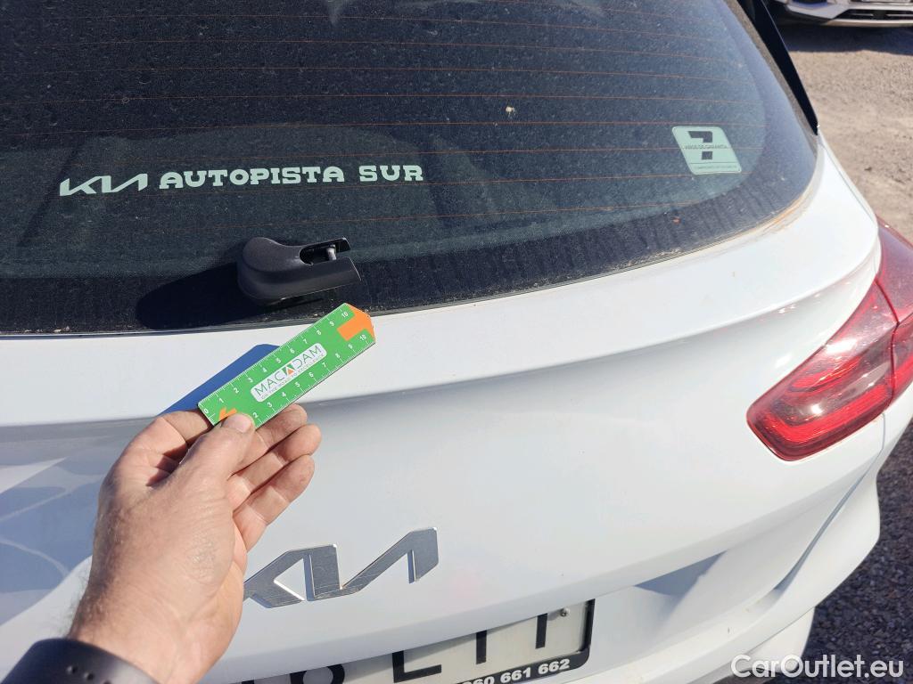  KIA  XCeed KIA  / 2019 / 5P / todoterreno 1.0 T-GDi Drive 88kW (120CV) #18