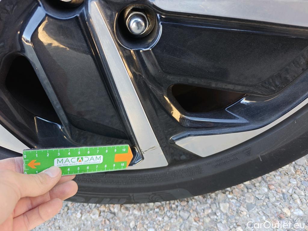  KIA  Sportage KIA  / 2022 / 5P / todoterreno 1.6 T-GDi 110kW (150CV) Drive 4x2 #3