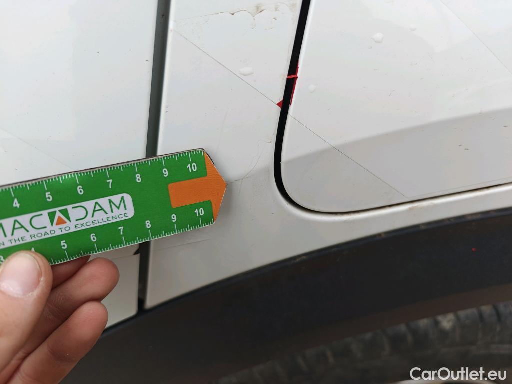  Peugeot  2008 PEUGEOT  / 2019 / 5P / todoterreno Active BlueHDI 81kW (110CV) #49