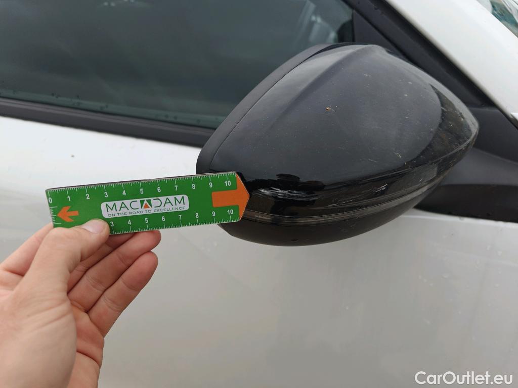  Peugeot  2008 PEUGEOT  / 2019 / 5P / todoterreno Active Pack Puretech 100 S&S BVM6 #35