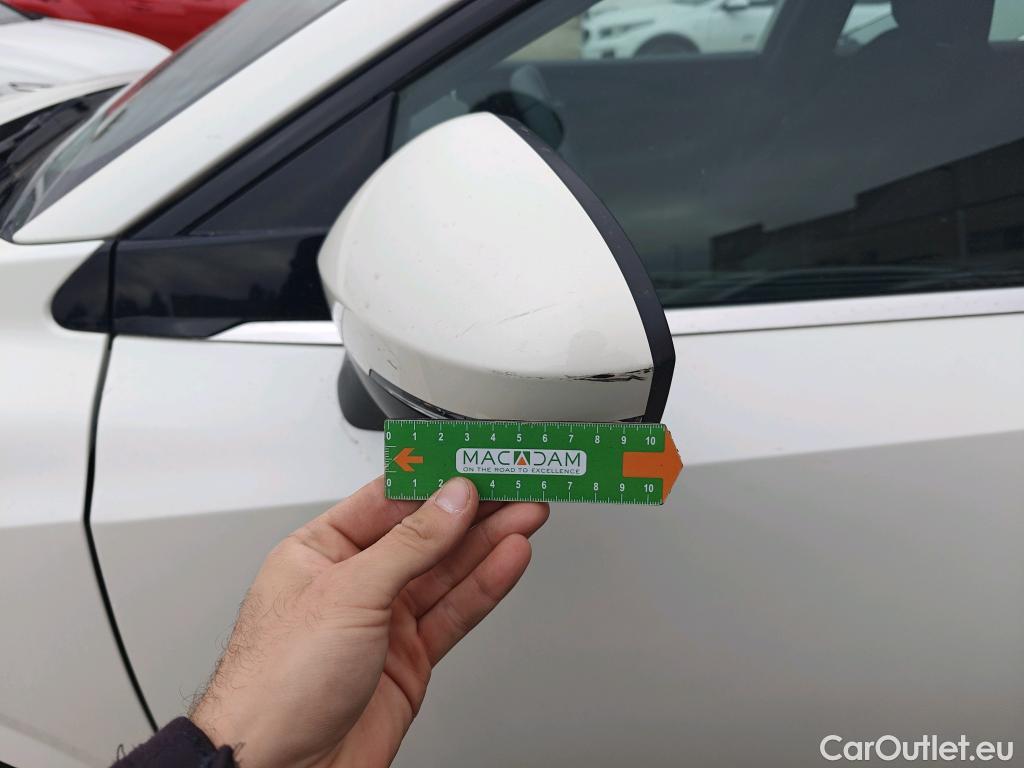  Nissan  Qashqai NISSAN  / 2021 / 5P / todoterreno DIG-T 116kW (158CV) mHEV Xtronic Acenta (AC2) #23