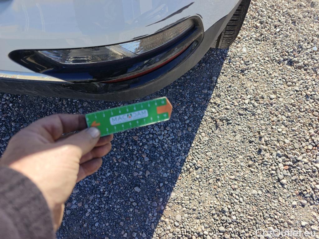  KIA  Sportage KIA  / 2018 / 5P / todoterreno 1.6 MHEV Concept 85kW (115CV) 4x2 #33