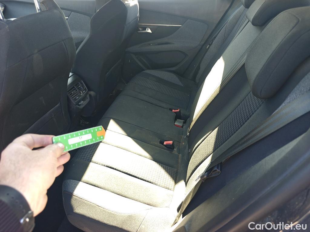  Peugeot  3008  Active Pack 1.5 HDi 130CV MT6 E6d #15