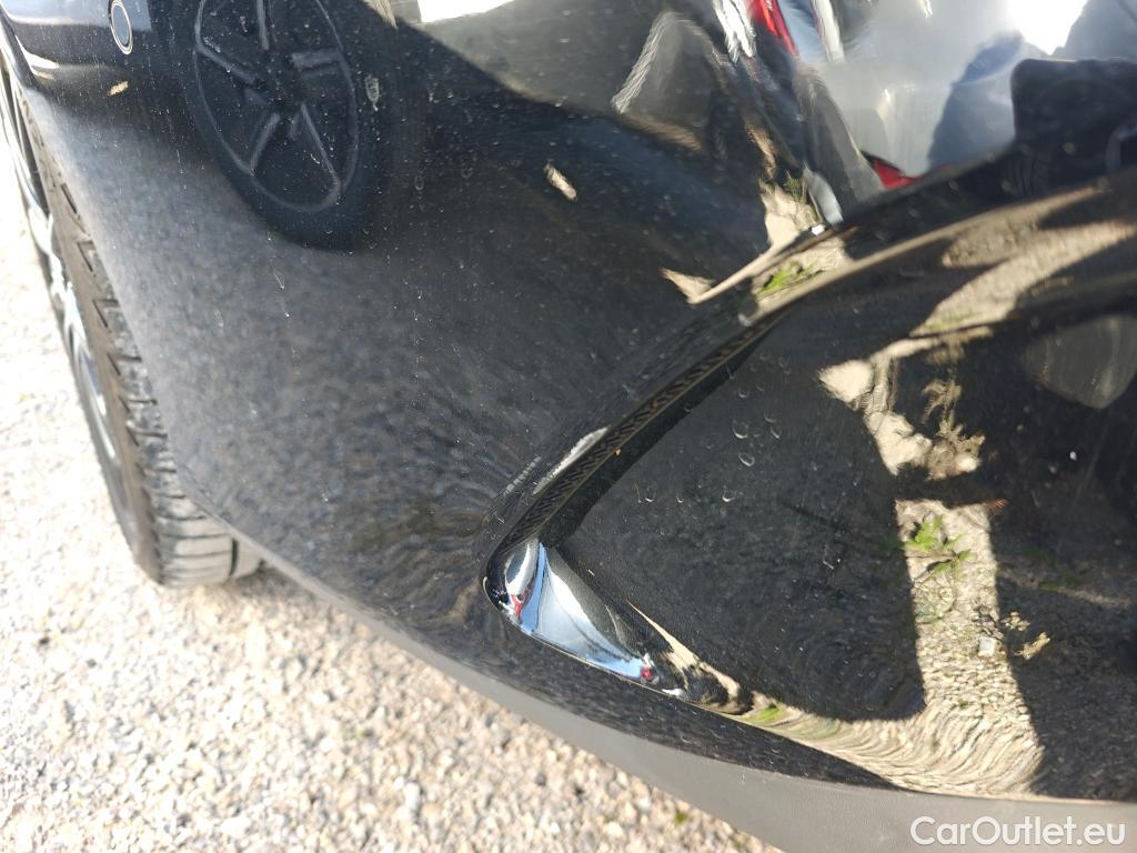  Mercedes  CLA-Klasse MERCEDES-BENZ CLA / 2019 / 4P / coupé CLA 180 #37