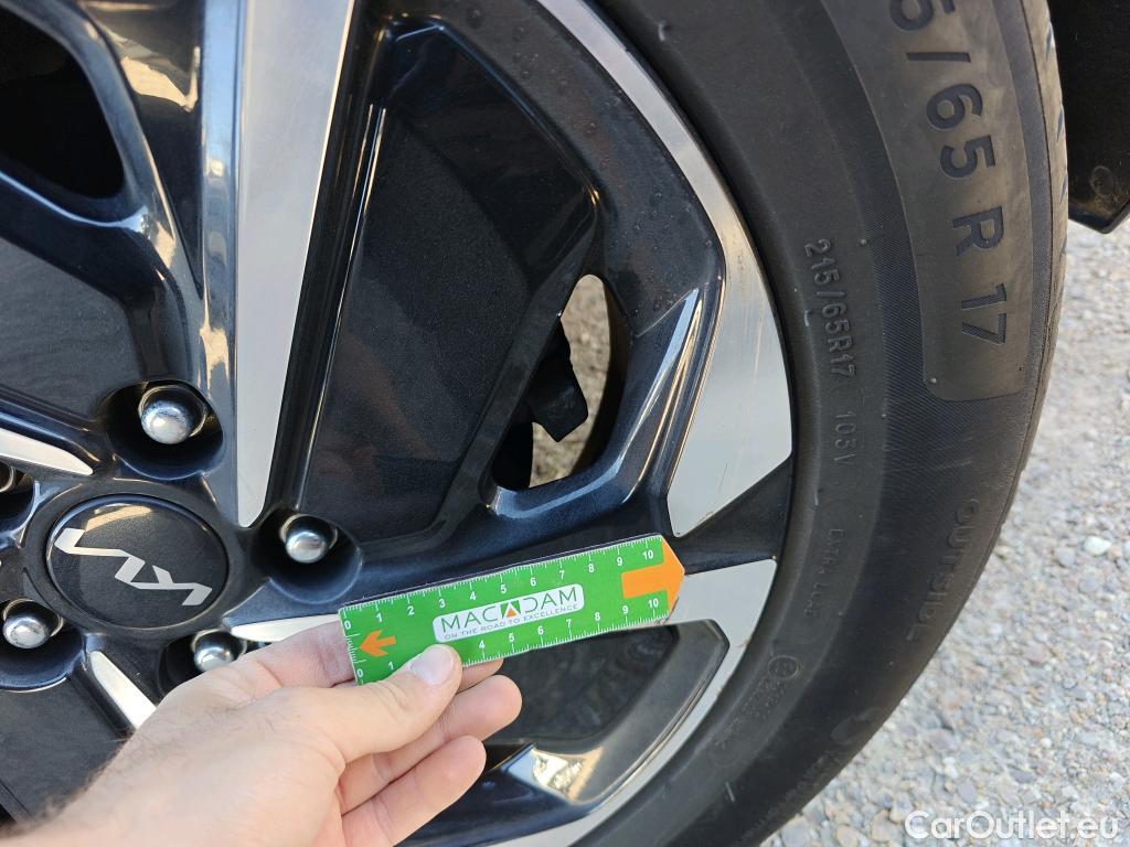  KIA  Sportage KIA  / 2022 / 5P / todoterreno 1.6 T-GDi 110kW (150CV) Drive 4x2 #2