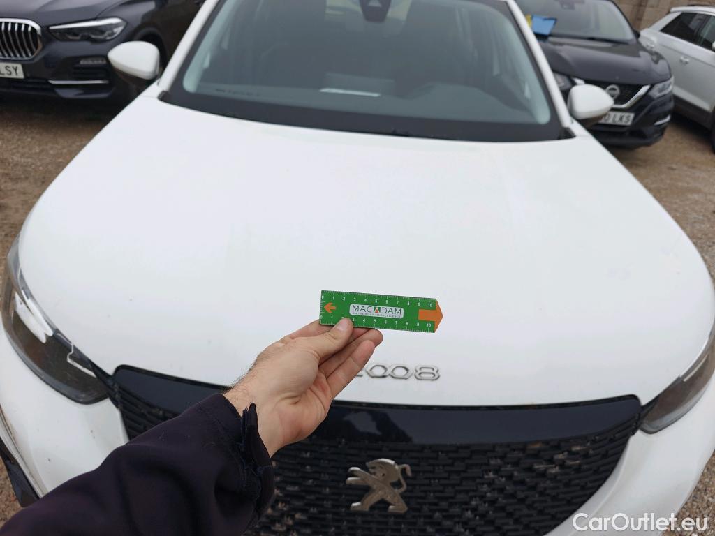  Peugeot  2008 PEUGEOT  / 2019 / 5P / todoterreno Active BlueHDI 81kW (110CV) #59