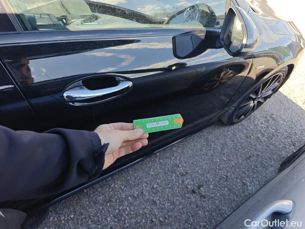  Mercedes  CLA-Klasse MERCEDES-BENZ CLA / 2019 / 4P / coupé CLA 180 #43