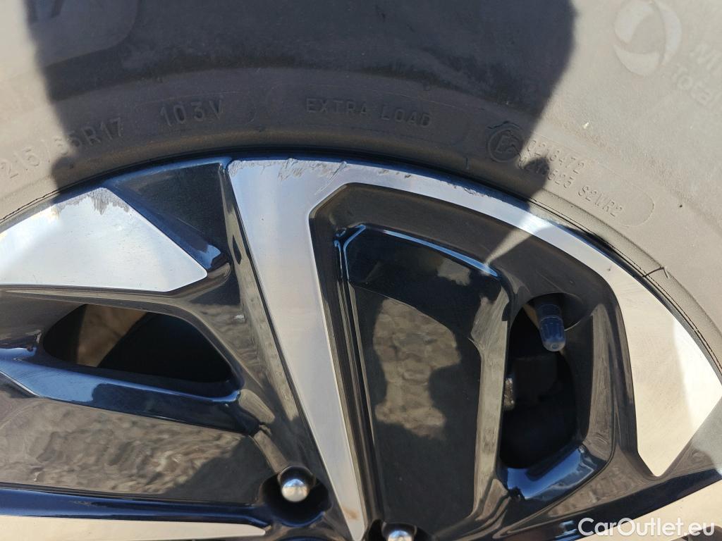  KIA  Sportage KIA  / 2022 / 5P / todoterreno 1.6 T-GDi 110kW (150CV) Drive 4x2 #5