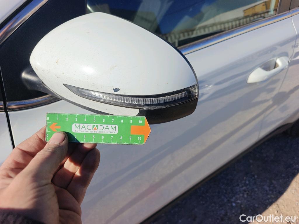  KIA  Sportage KIA  / 2018 / 5P / todoterreno 1.6 MHEV Concept 85kW (115CV) 4x2 #35