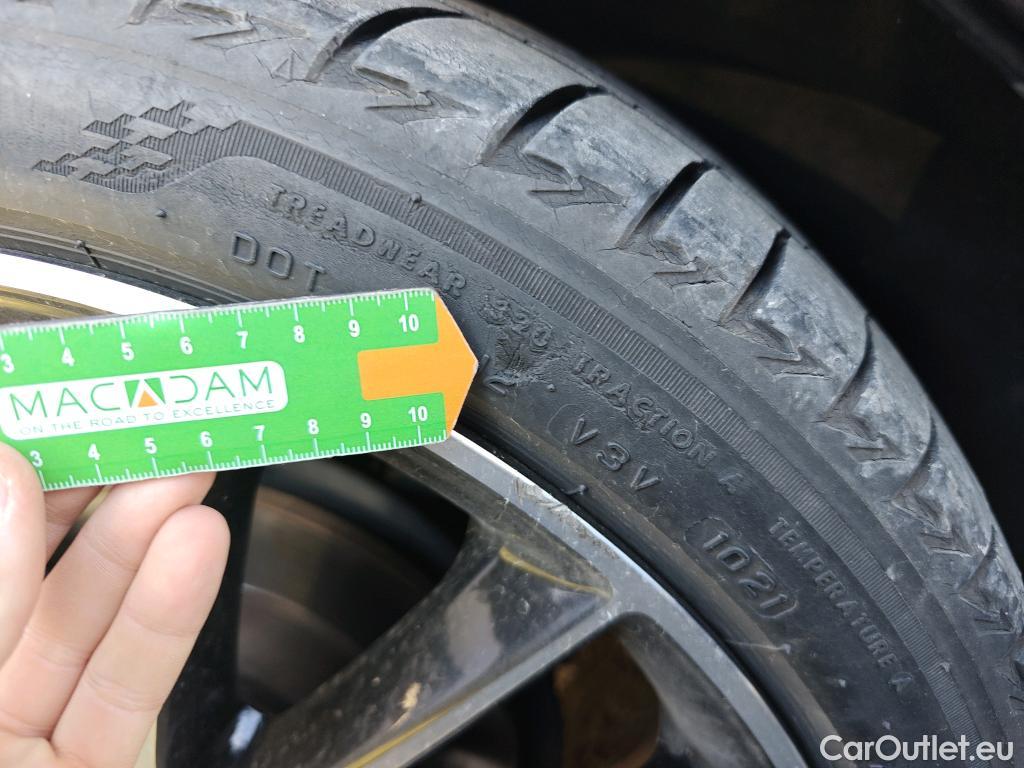  Mercedes  CLA-Klasse MERCEDES-BENZ CLA / 2019 / 4P / coupé CLA 180 #1