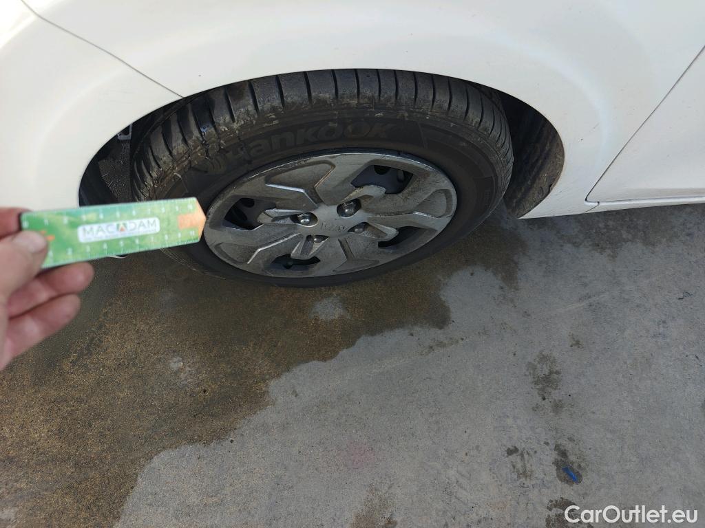  KIA  Picanto KIA  / 2017 / 5P / berlina con portón 1.0 CVVT 49kW (67CV) Concept #16