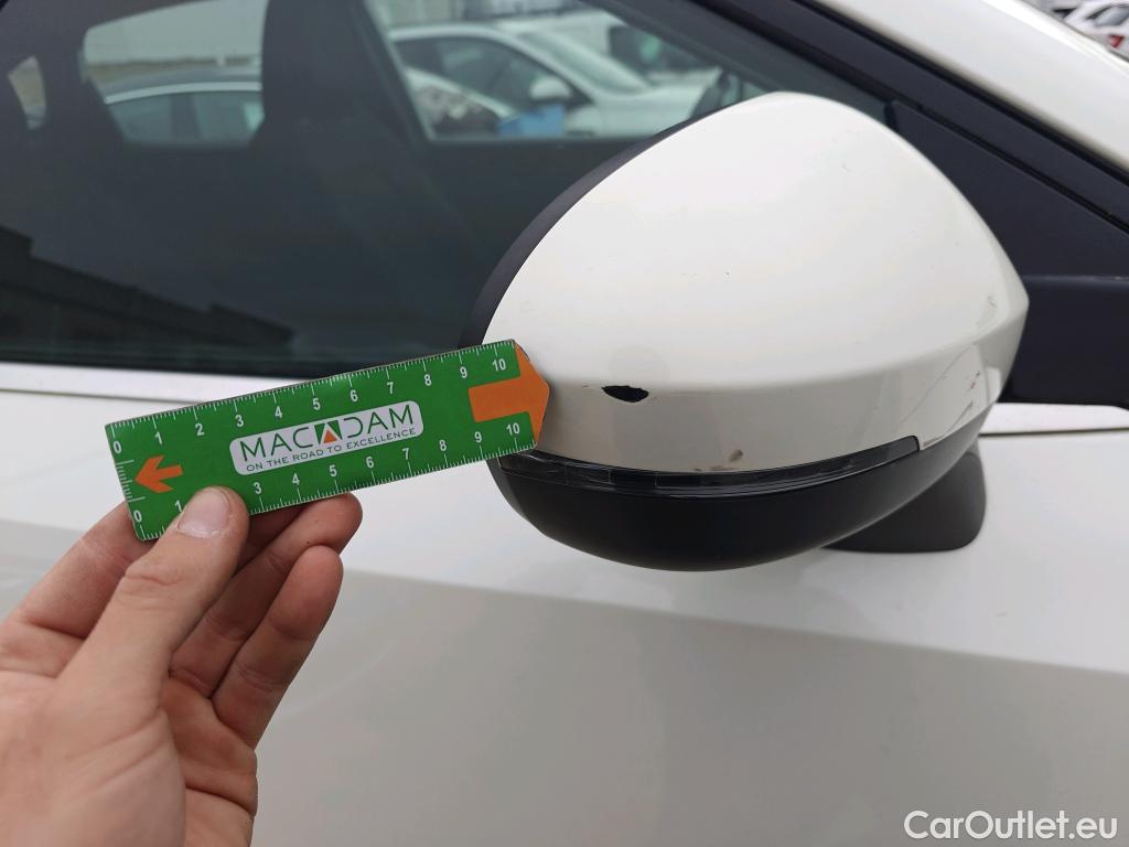  Nissan  Qashqai NISSAN  / 2021 / 5P / todoterreno DIG-T 116kW (158CV) mHEV Xtronic Acenta (AC2) #36