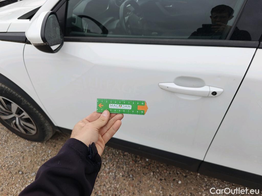  Peugeot  2008 PEUGEOT  / 2019 / 5P / todoterreno Active BlueHDI 81kW (110CV) #8