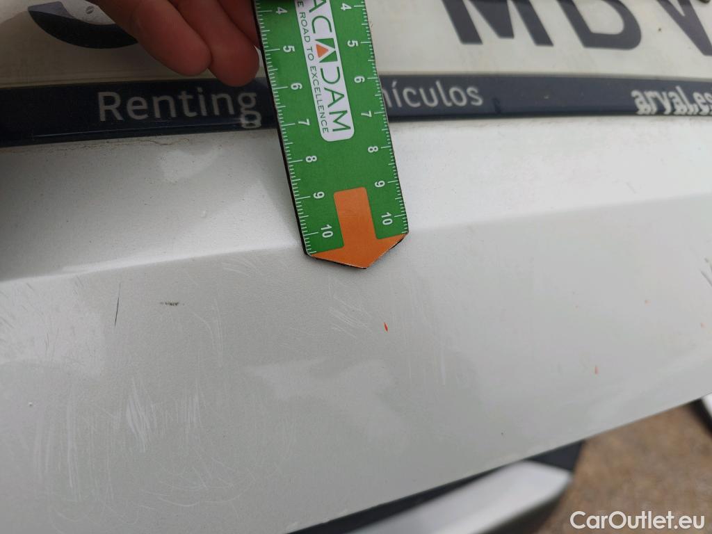  Peugeot  2008 PEUGEOT  / 2019 / 5P / todoterreno Active Pack Puretech 100 S&S BVM6 #5